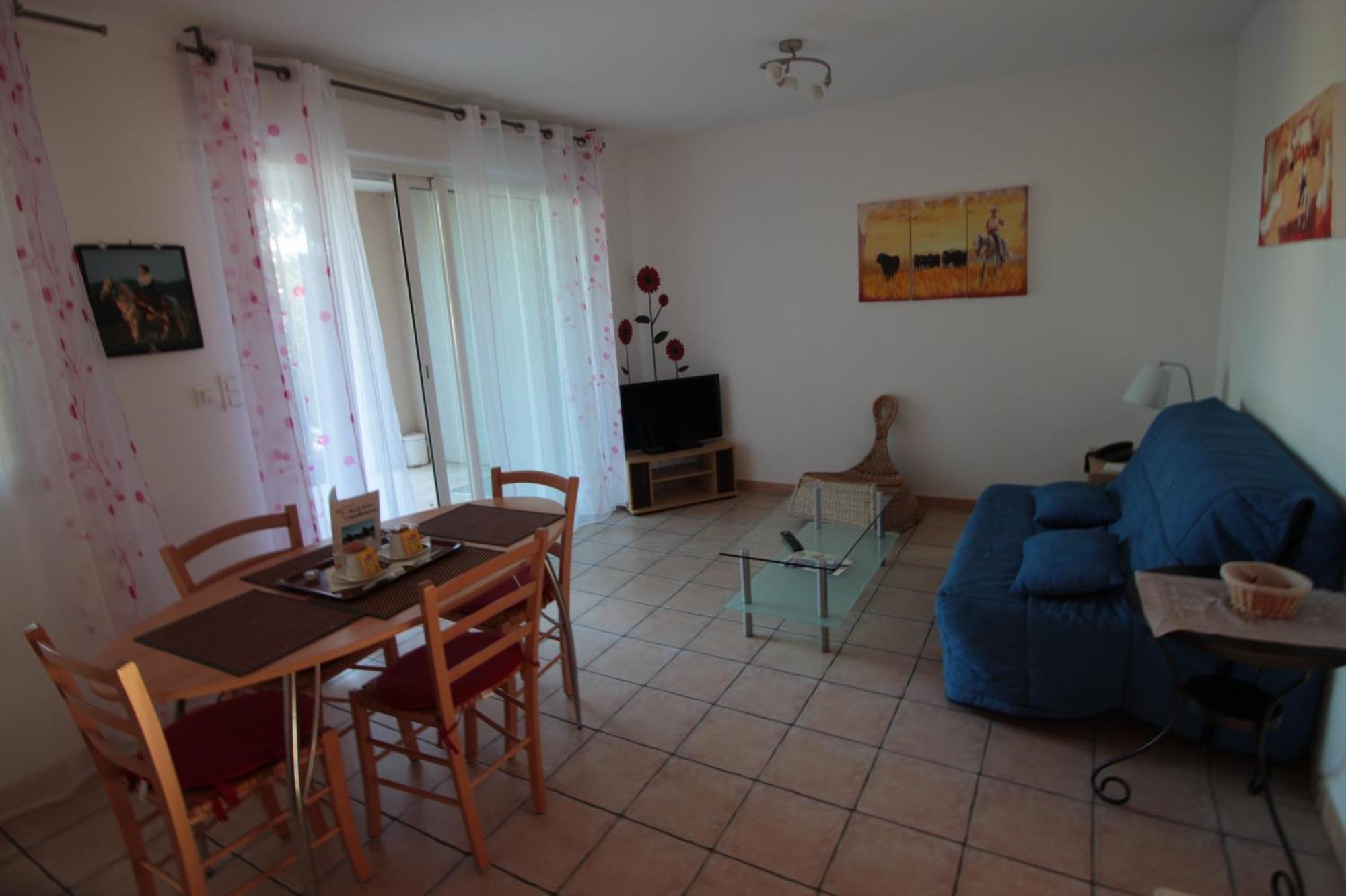 Hotel Et Residence De La Transhumance Saint-Martin-de-Crau Room photo